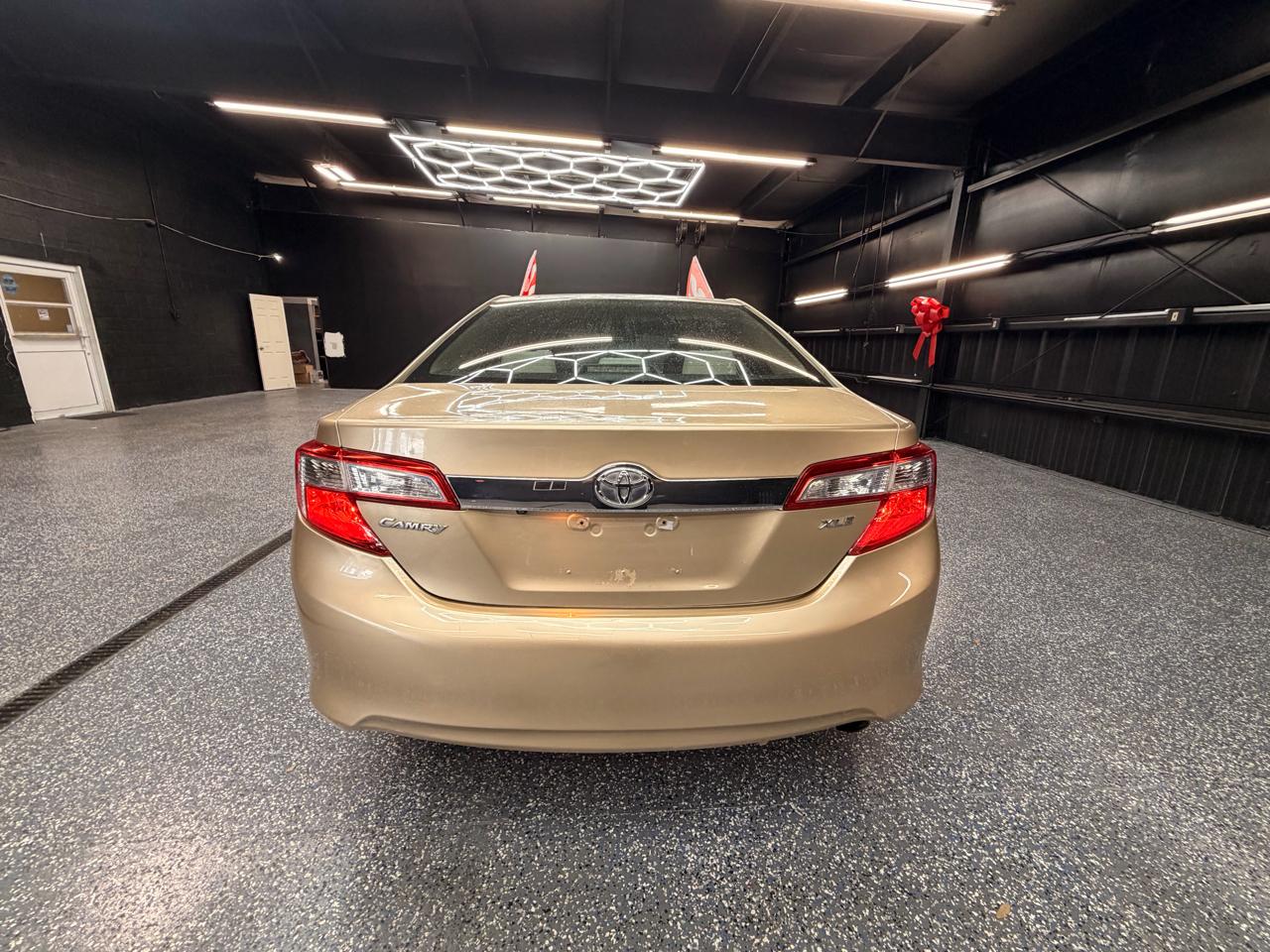 Toyota Camry L 2012