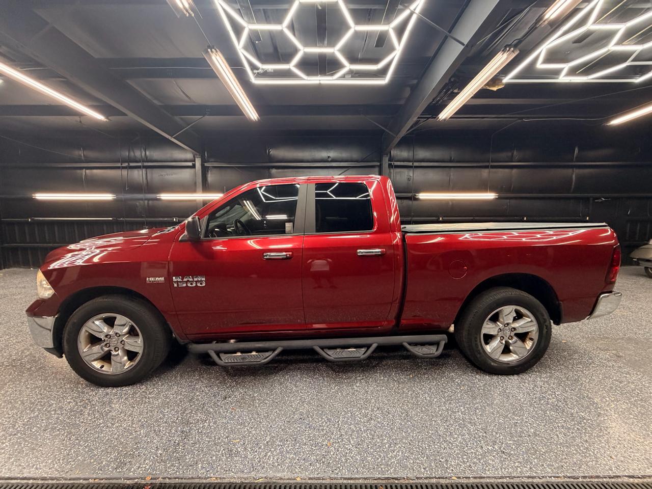 RAM 1500 SLT Quad Cab 2WD 2015