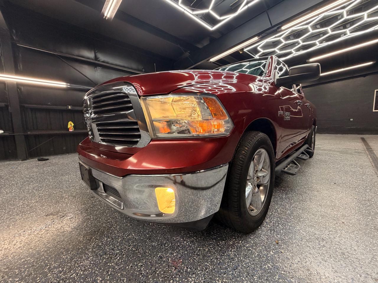 RAM 1500 SLT Quad Cab 2WD 2015