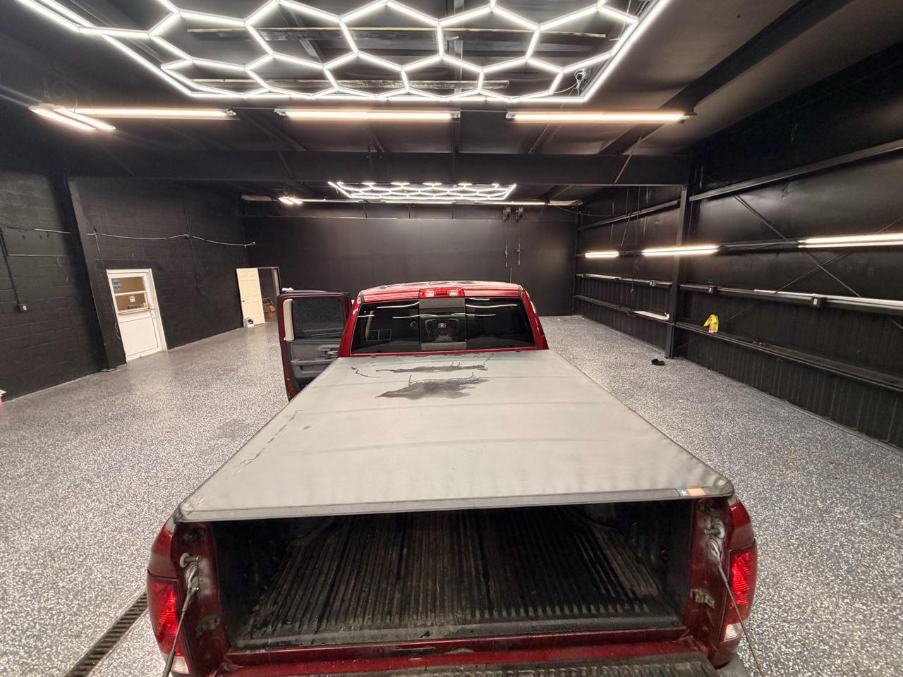 RAM 1500 SLT Quad Cab 2WD 2015