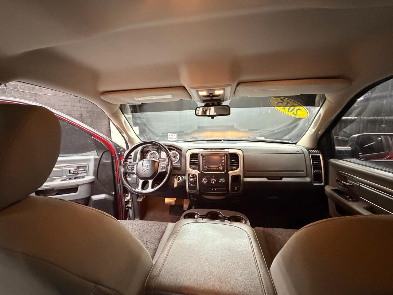 RAM 1500 SLT Quad Cab 2WD 2015