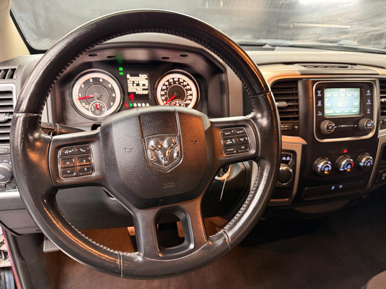 RAM 1500 SLT Quad Cab 2WD 2015