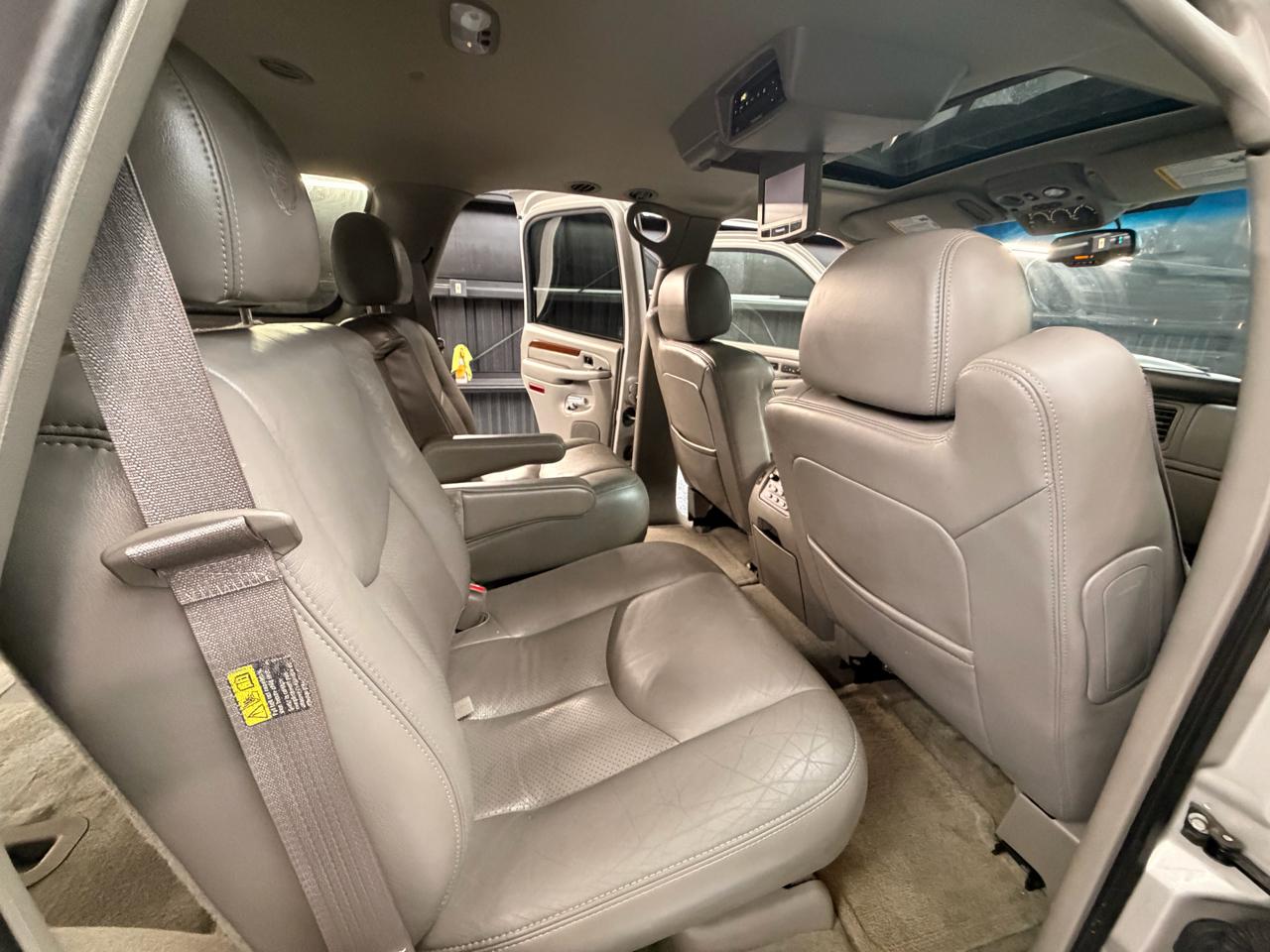 Cadillac Escalade AWD 2004