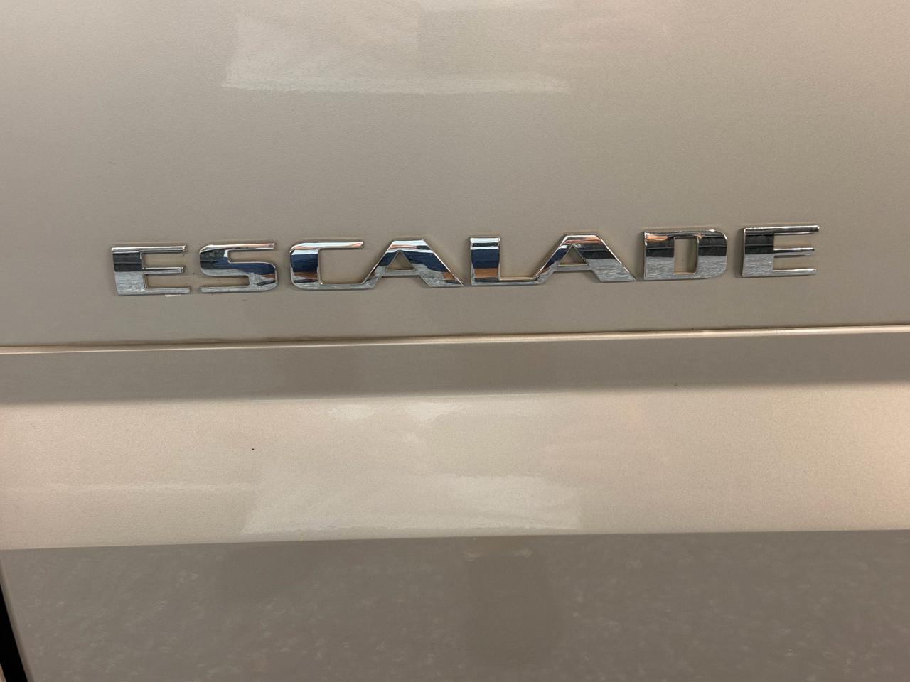 Cadillac Escalade AWD 2004