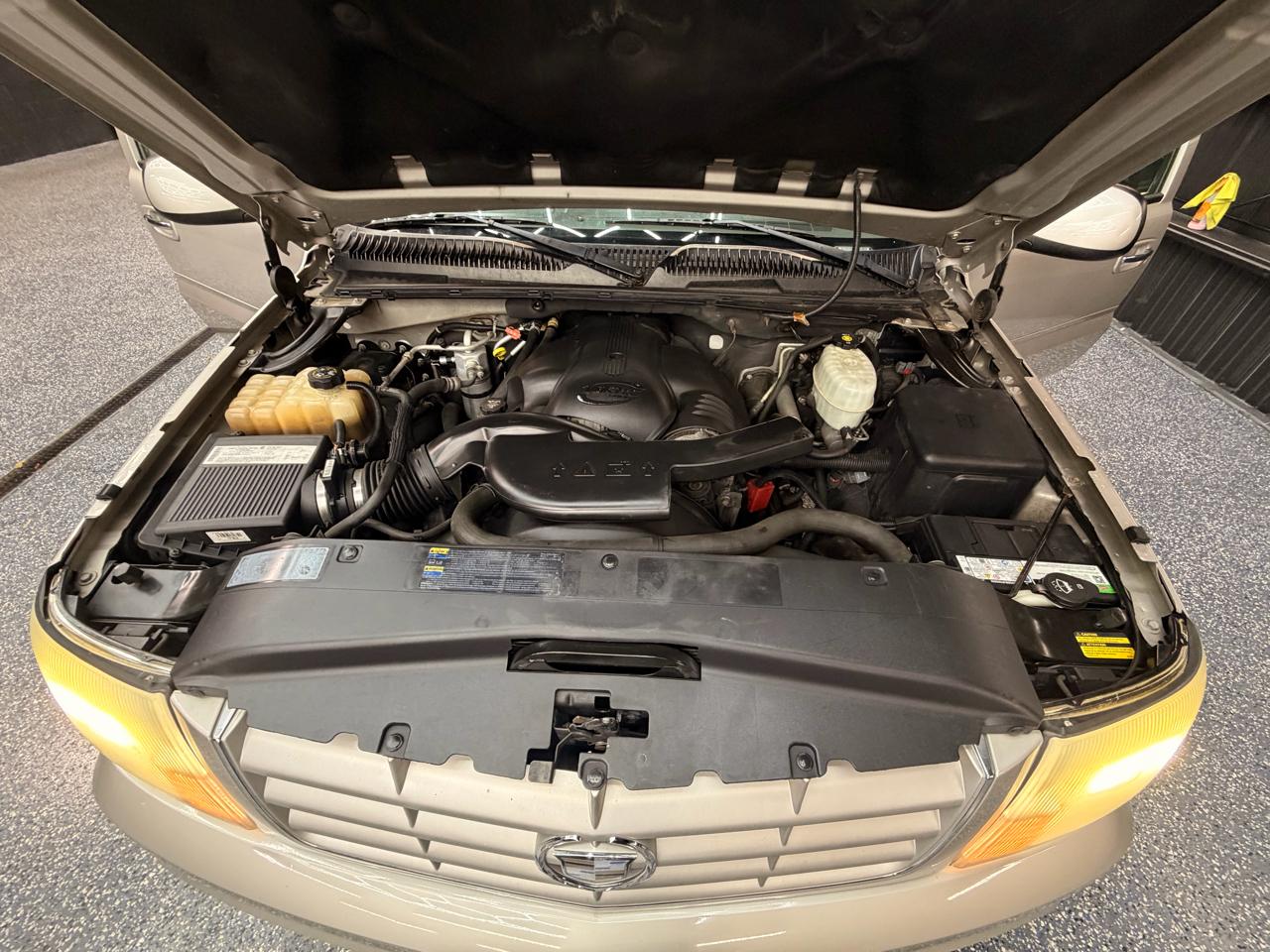 Cadillac Escalade AWD 2004