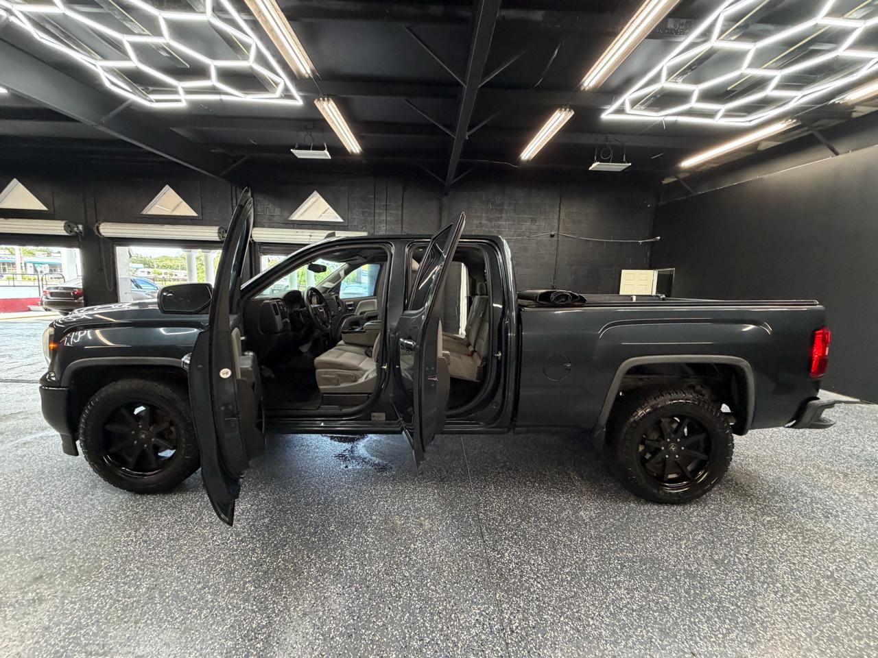 GMC Sierra 1500 Base Double Cab 2WD 2018