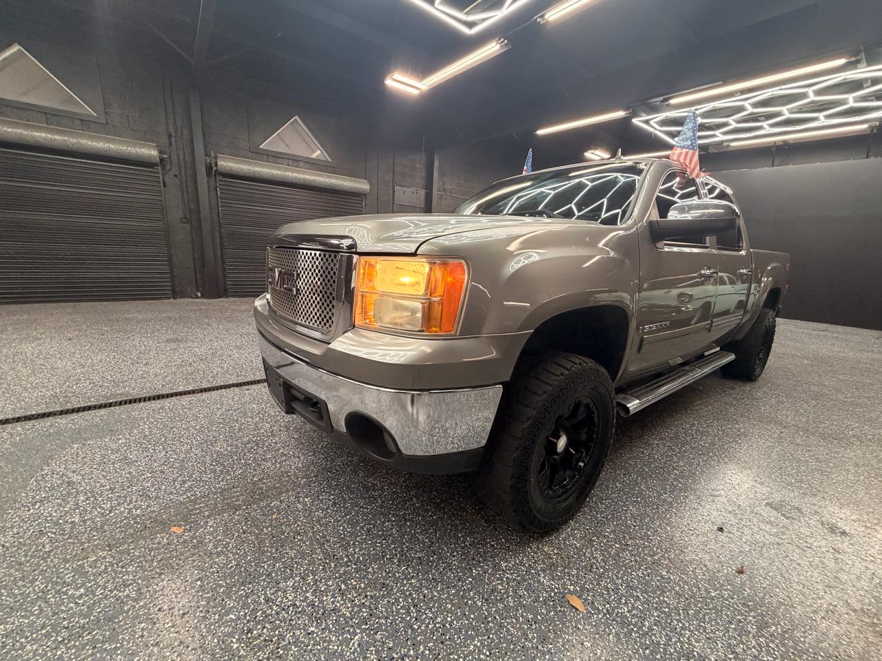2008 GMC Sierra 4WD Crew Cab Work Truck SWB's photo