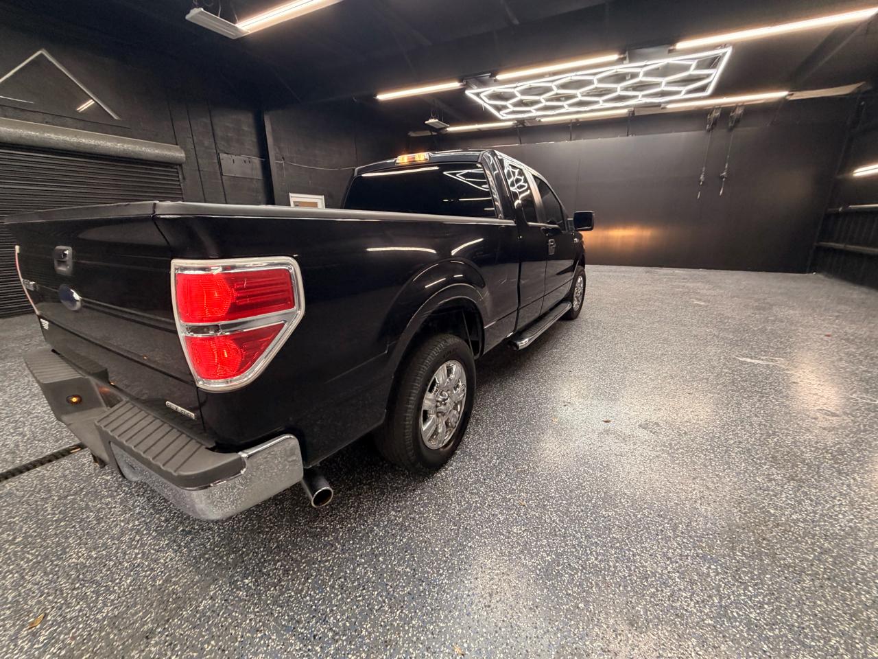 Ford F-150 STX SuperCab 6.5-ft. Bed 2WD 2011