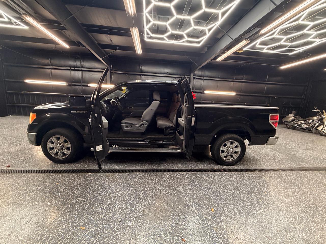 Ford F-150 STX SuperCab 6.5-ft. Bed 2WD 2011