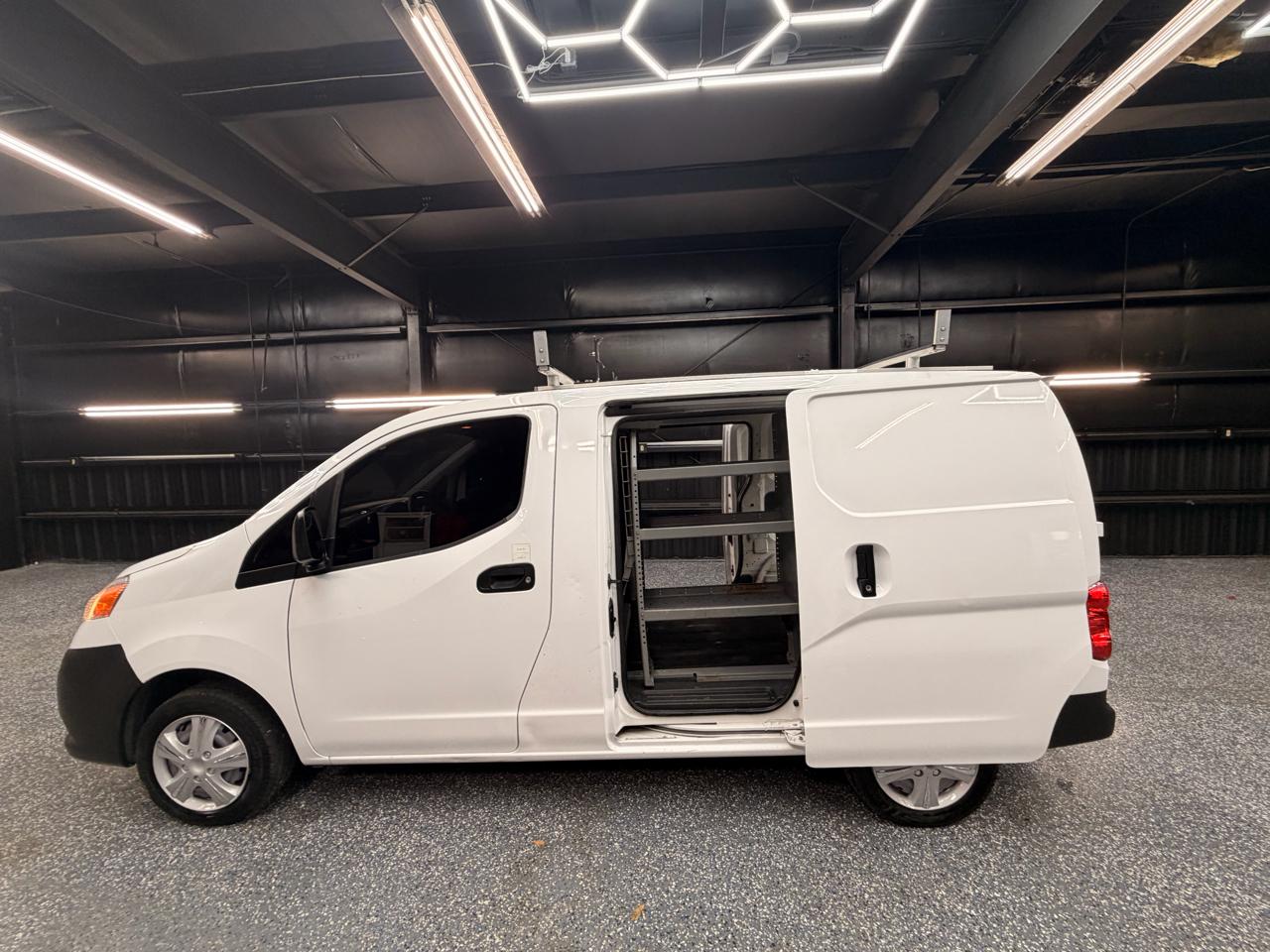 Nissan NV200 SV 2018