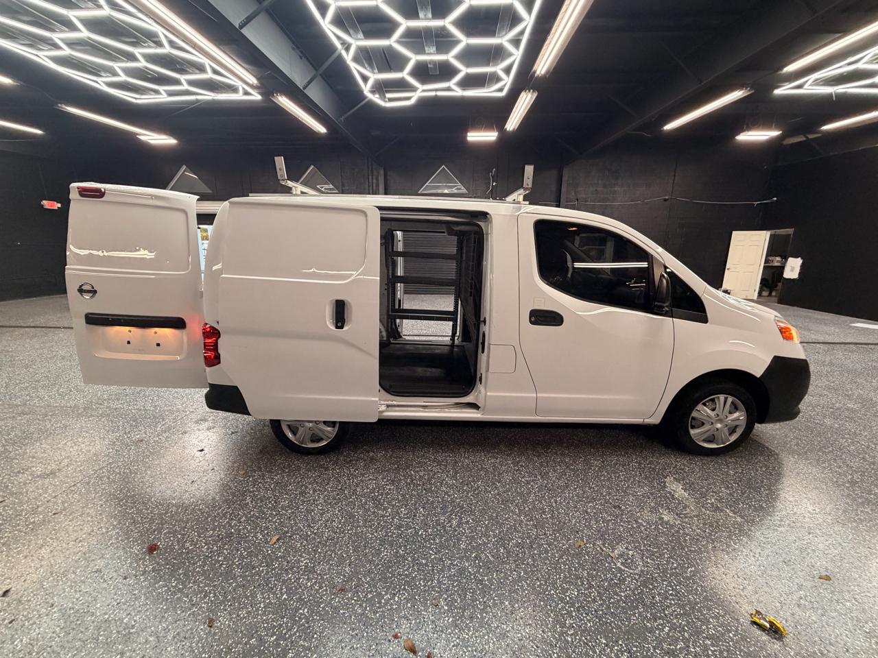 Nissan NV200 SV 2018