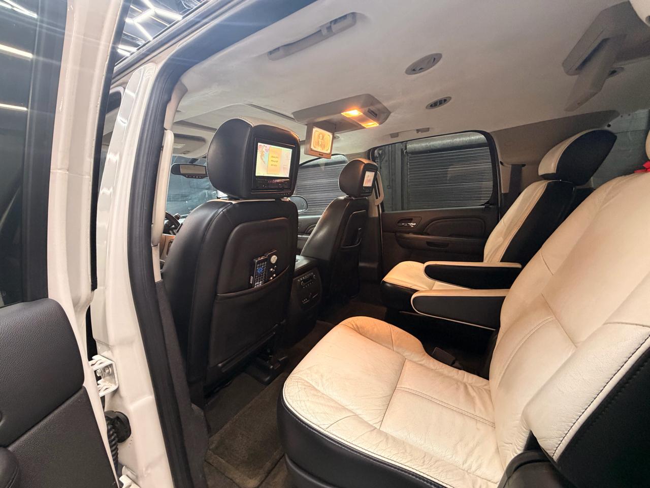GMC Yukon Denali XL 4WD 2011