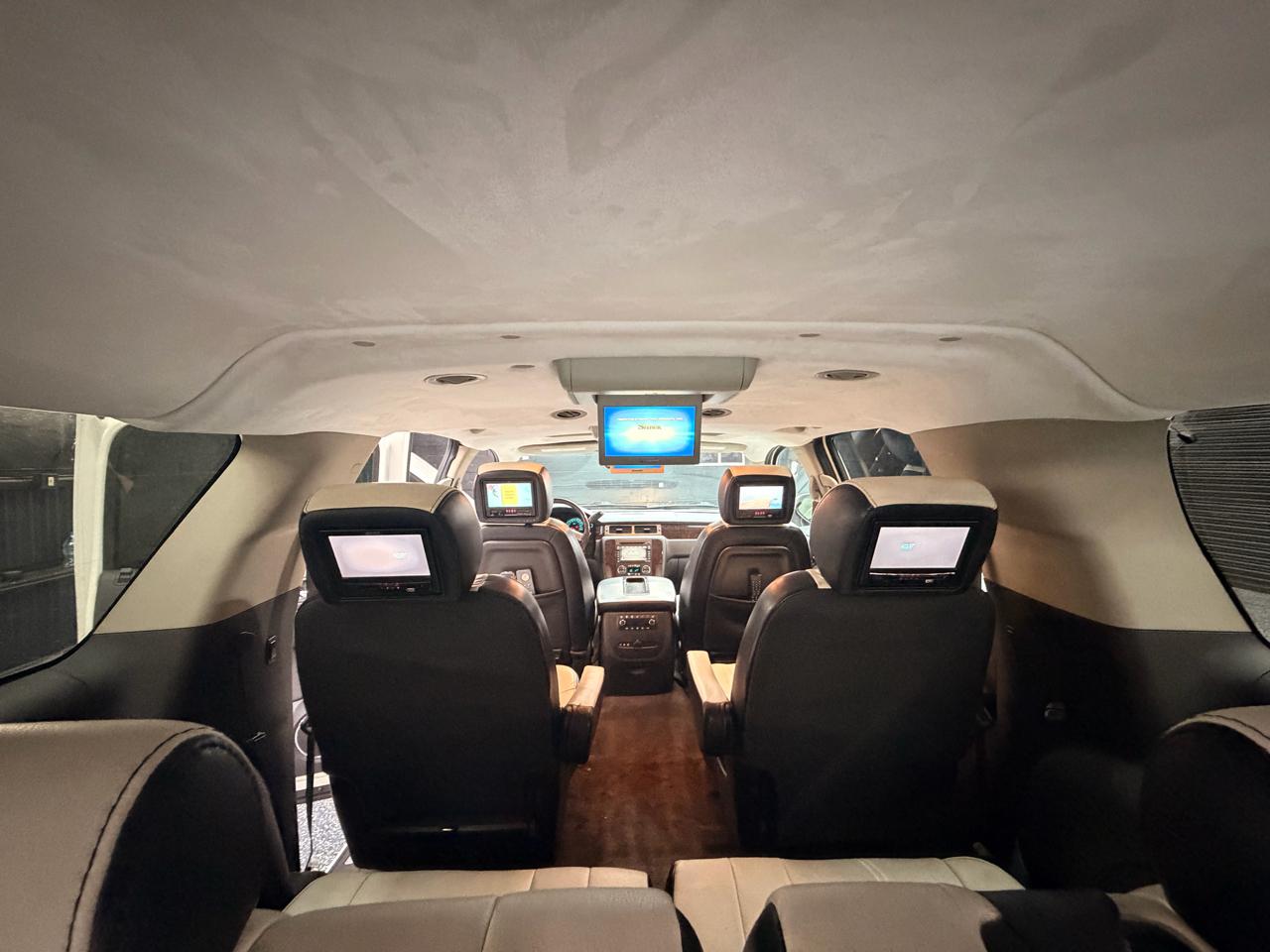 GMC Yukon Denali XL 4WD 2011
