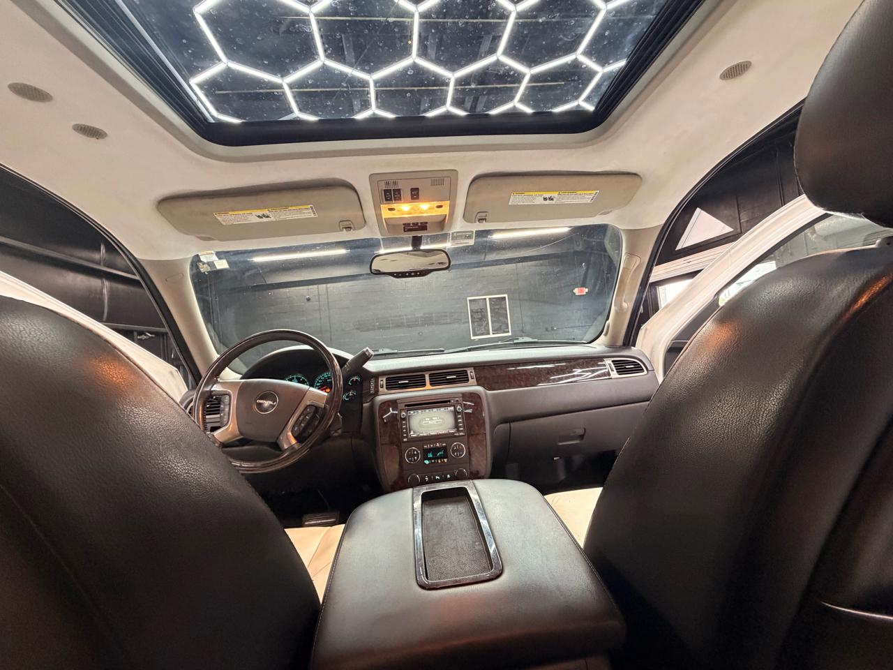GMC Yukon Denali XL 4WD 2011