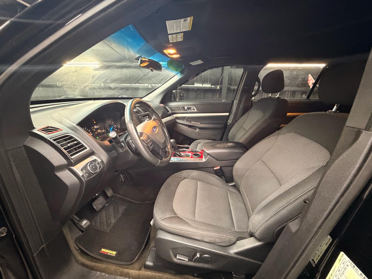 Ford Explorer XLT FWD 2017