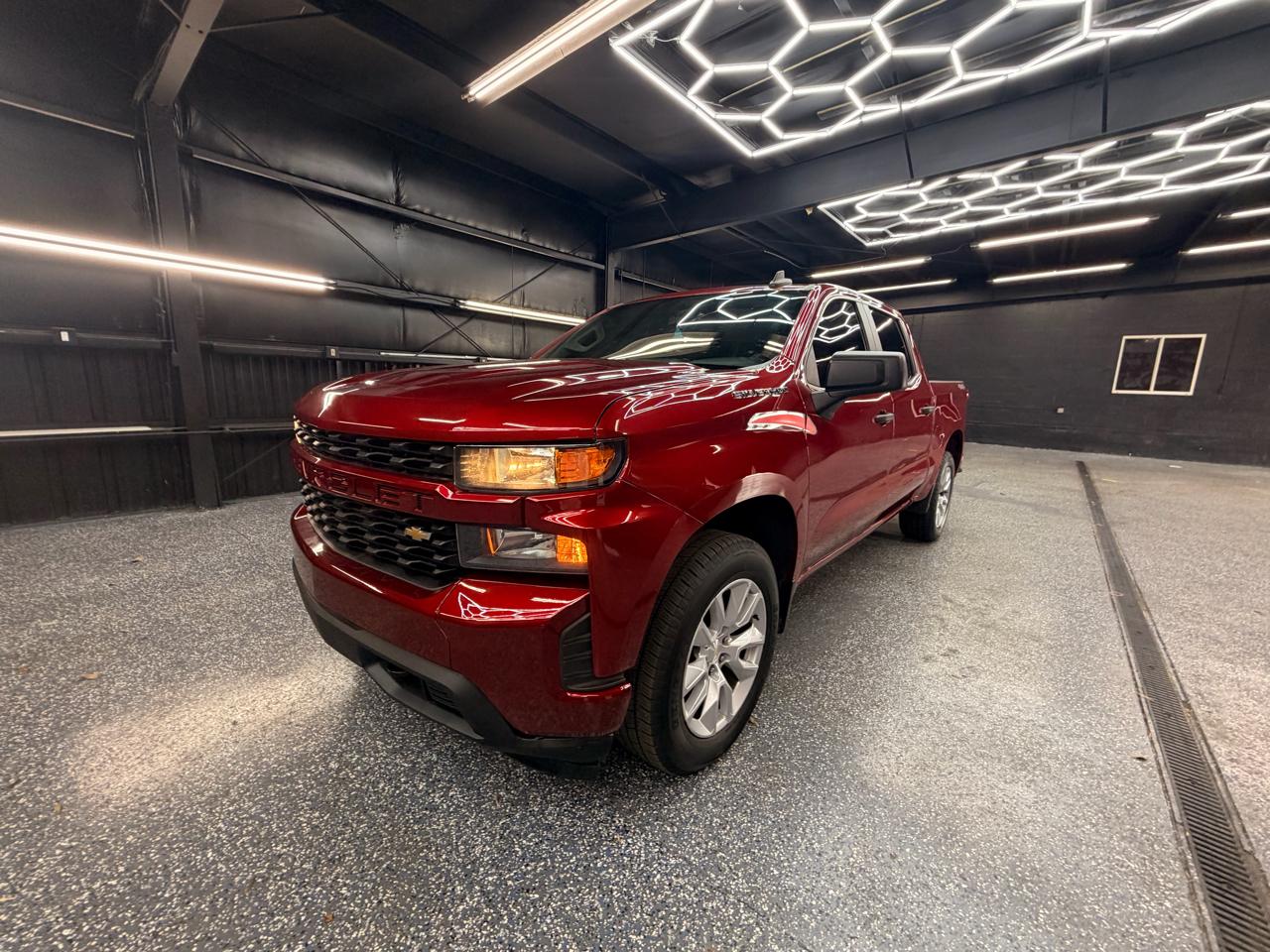 Chevrolet Silverado 1500 Custom Crew Cab Short Box 4WD 2021