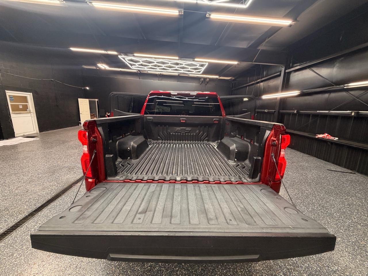 Chevrolet Silverado 1500 Custom Crew Cab Short Box 4WD 2021