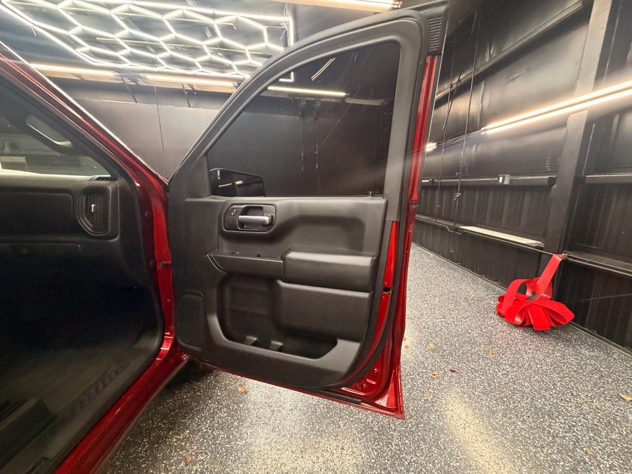 Chevrolet Silverado 1500 Custom Crew Cab Short Box 4WD 2021