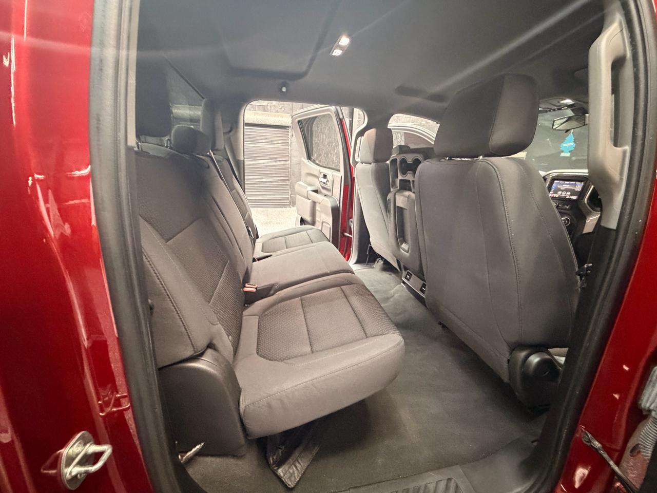 Chevrolet Silverado 1500 Custom Crew Cab Short Box 4WD 2021