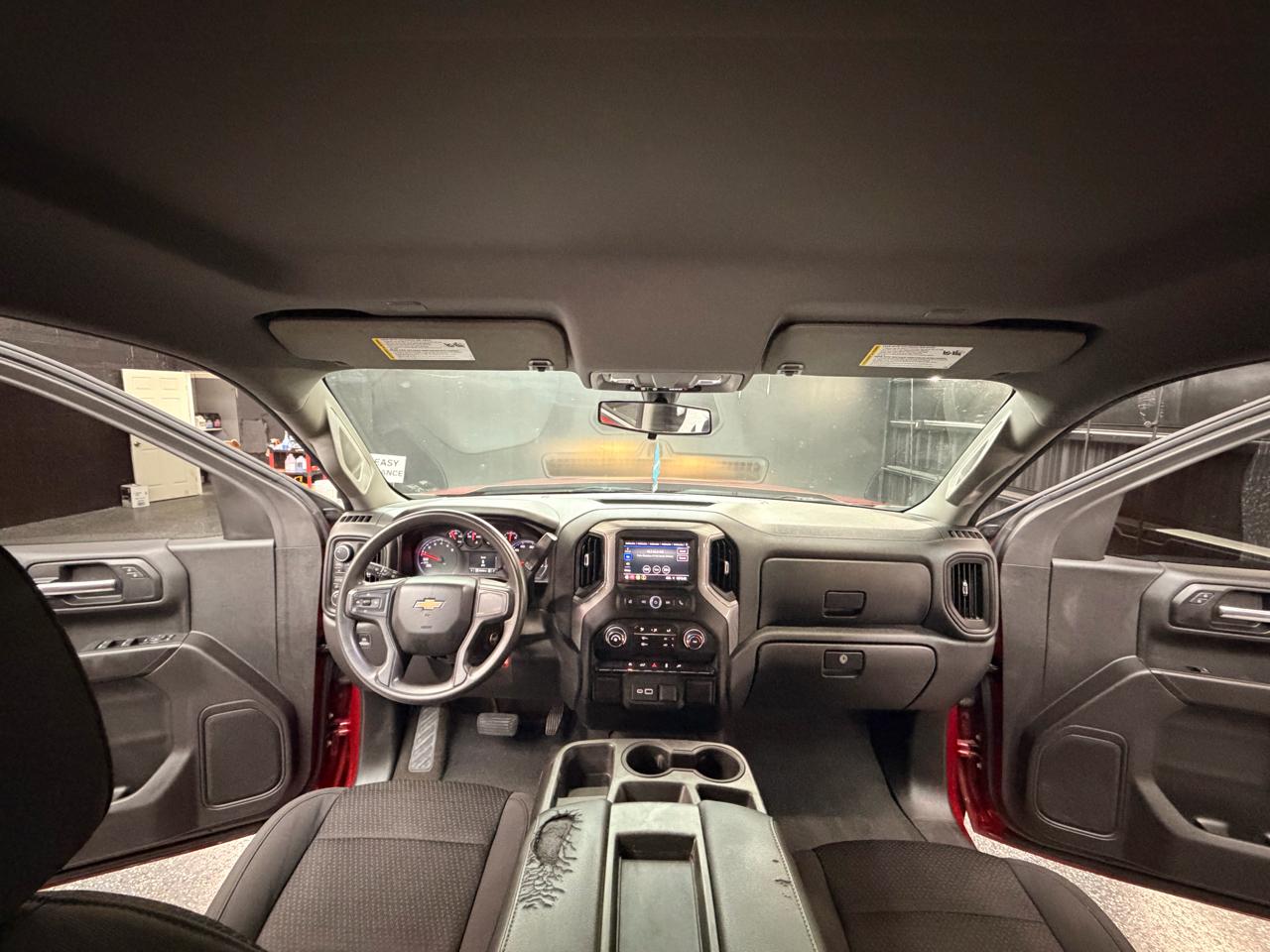 Chevrolet Silverado 1500 Custom Crew Cab Short Box 4WD 2021