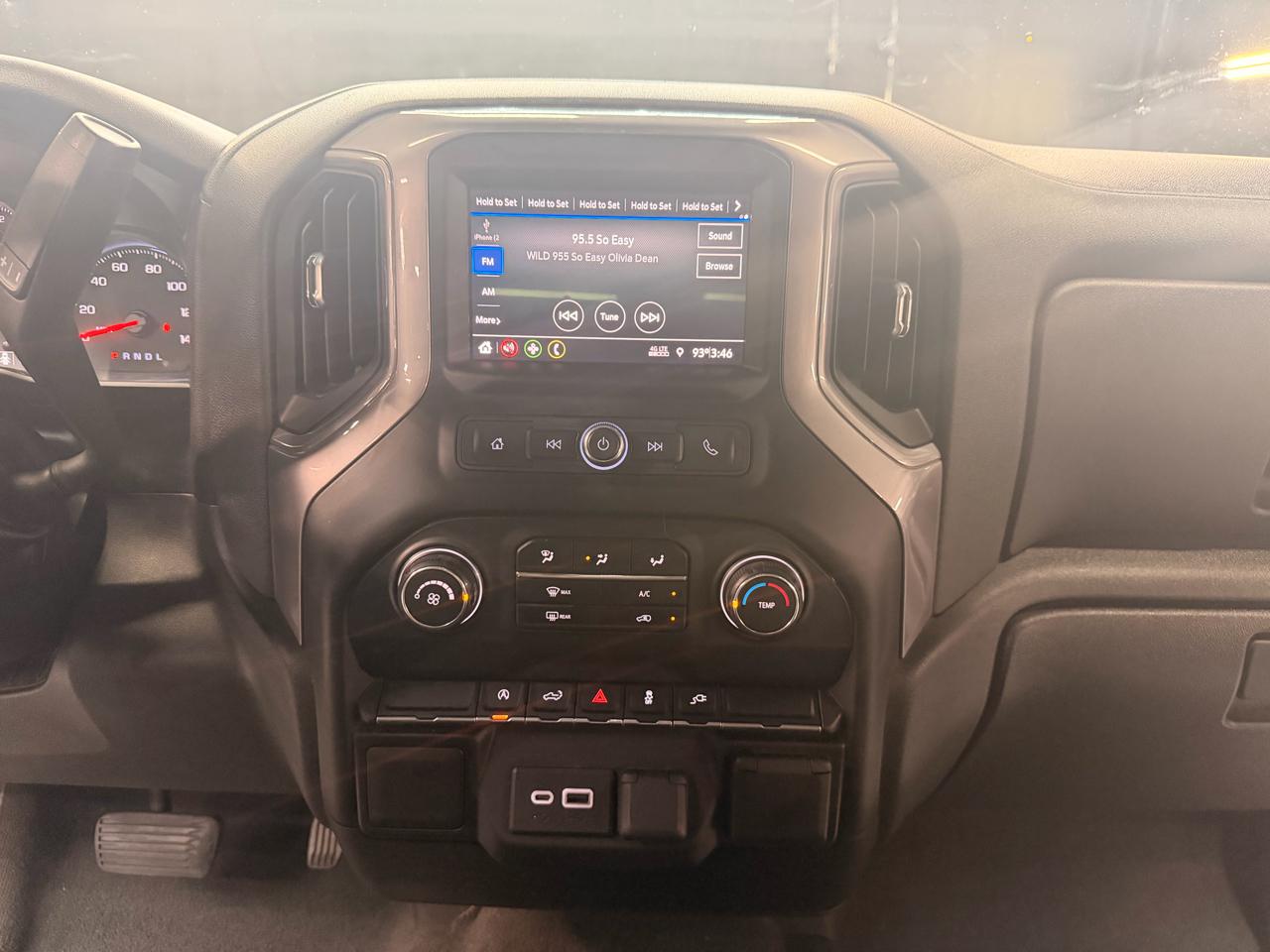 Chevrolet Silverado 1500 Custom Crew Cab Short Box 4WD 2021