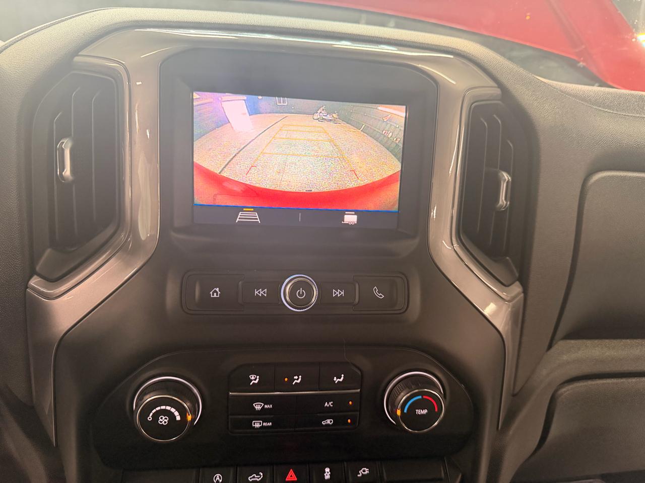 Chevrolet Silverado 1500 Custom Crew Cab Short Box 4WD 2021