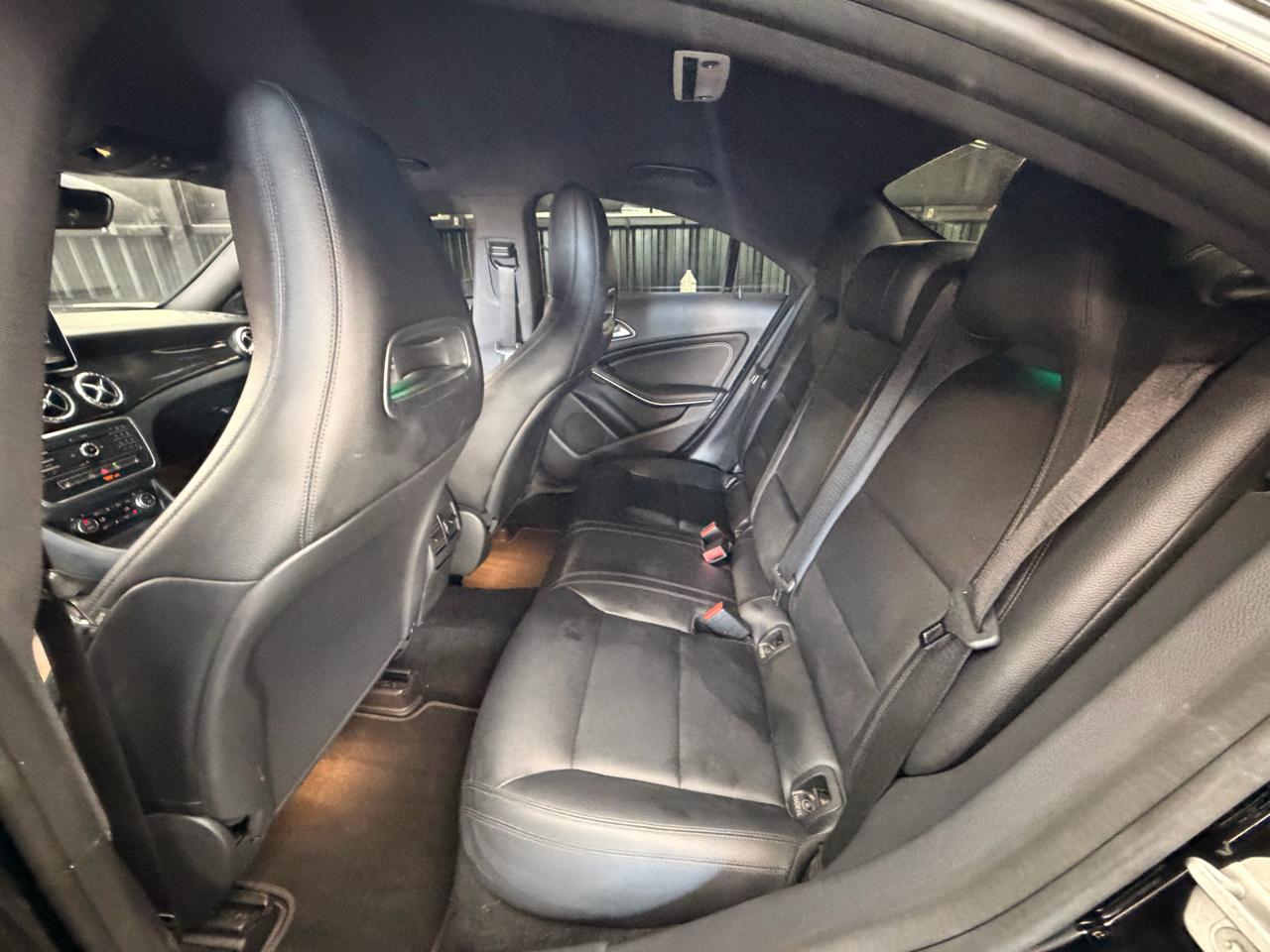 Mercedes-Benz CLA-Class CLA250 4MATIC 2015