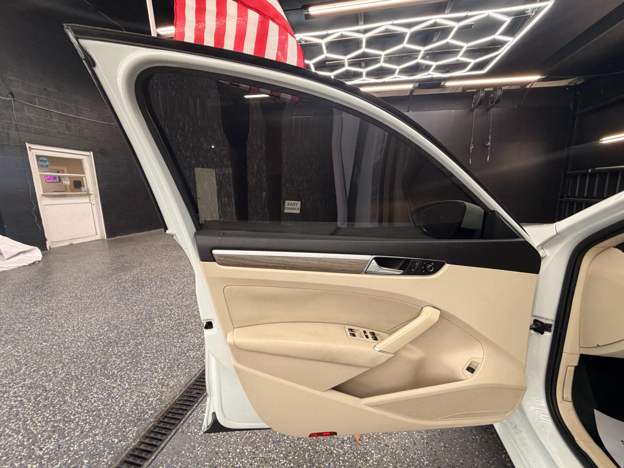 Volkswagen Passat SE 6A 2017