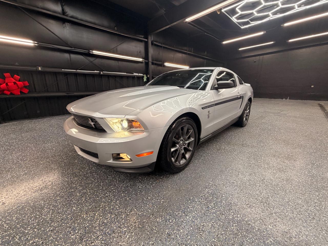 Ford Mustang V6 Coupe 2011