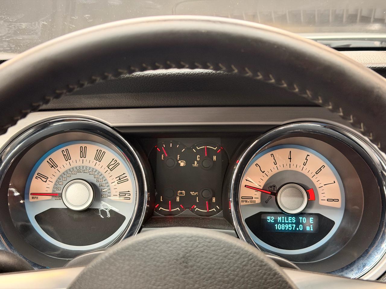 Ford Mustang V6 Coupe 2011