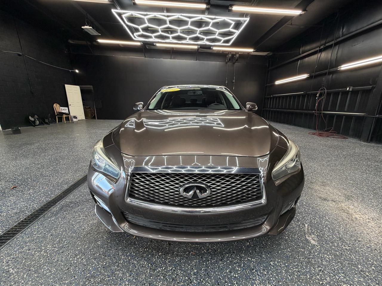 Infiniti Q50 Premium 2014