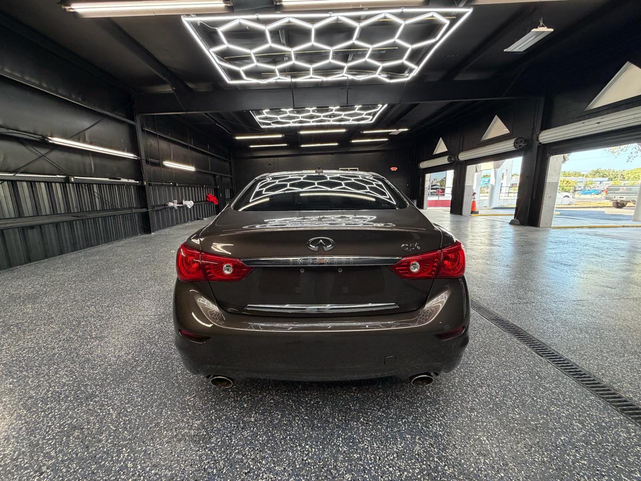 Infiniti Q50 Premium 2014