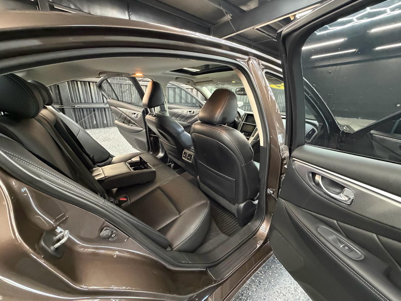 Infiniti Q50 Premium 2014