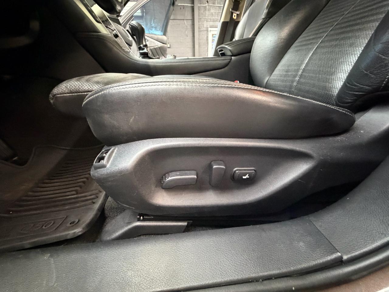 Infiniti Q50 Premium 2014