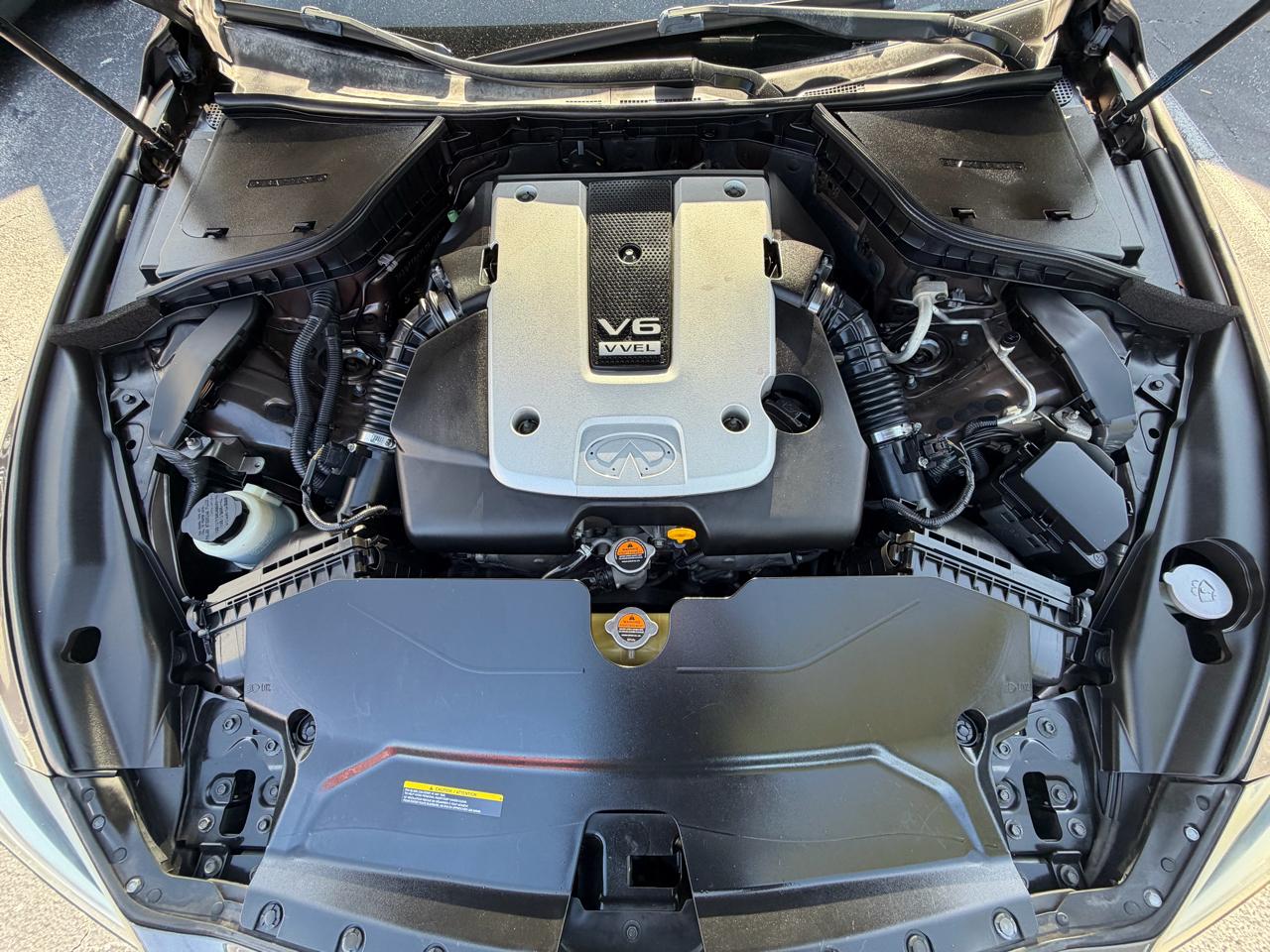 Infiniti Q50 Premium 2014