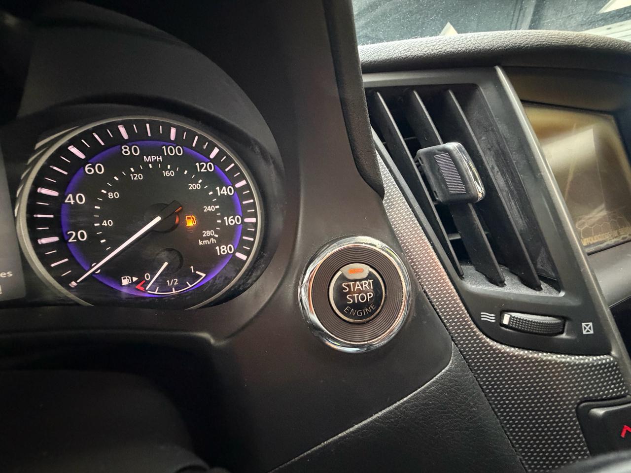 Infiniti Q50 Premium 2014