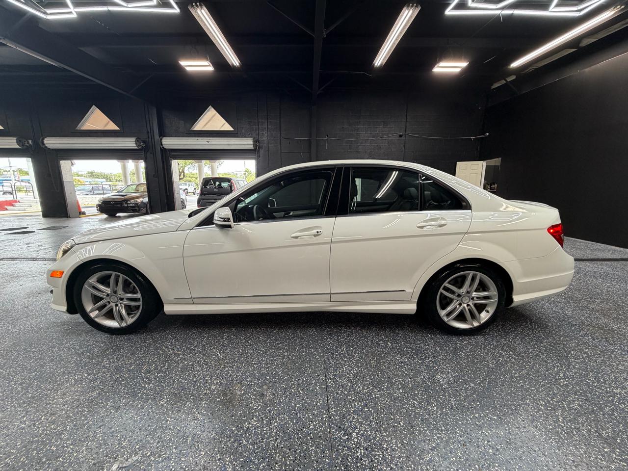 Mercedes-Benz C-Class C300 4MATIC Sport Sedan 2014