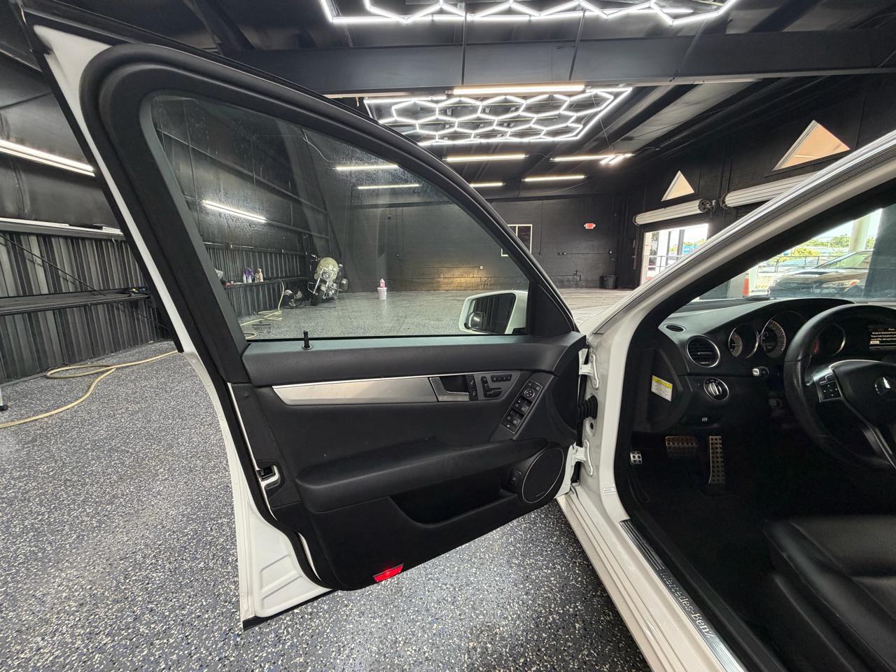Mercedes-Benz C-Class C300 4MATIC Sport Sedan 2014