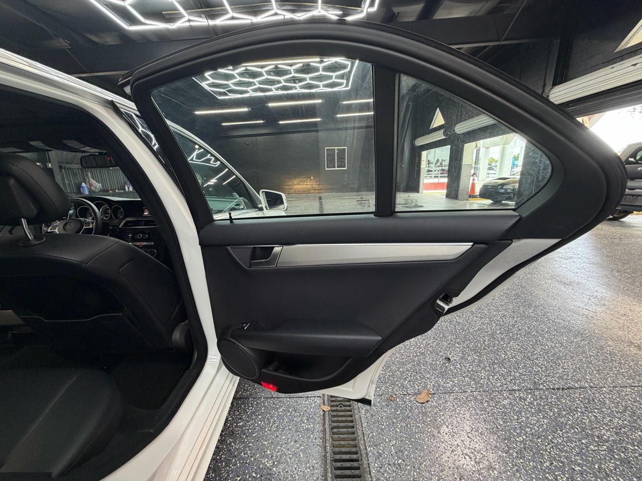 Mercedes-Benz C-Class C300 4MATIC Sport Sedan 2014