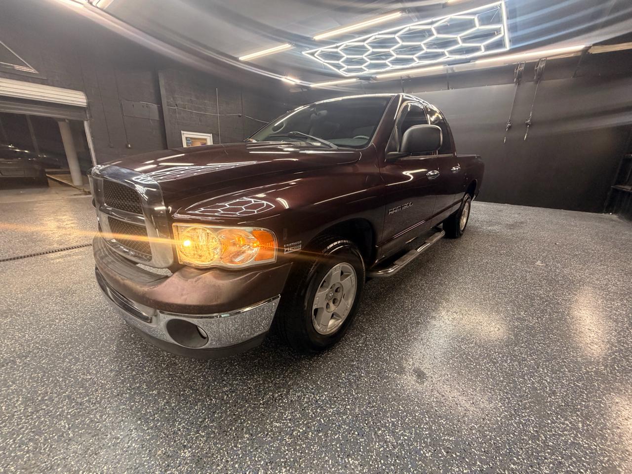 Dodge Ram 1500 Laramie Quad Cab Long Bed 2WD 2005