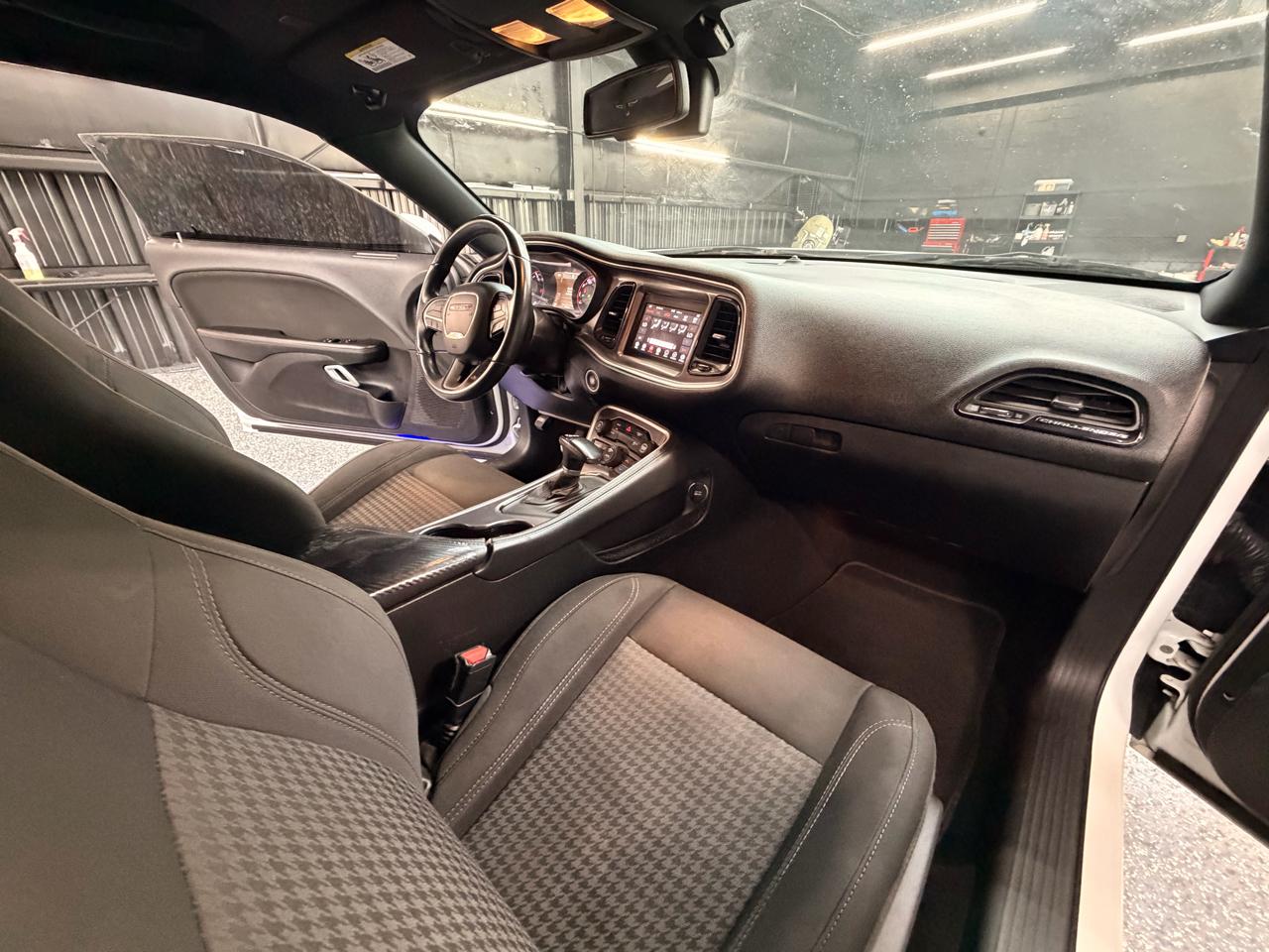 Dodge Challenger SXT 2019