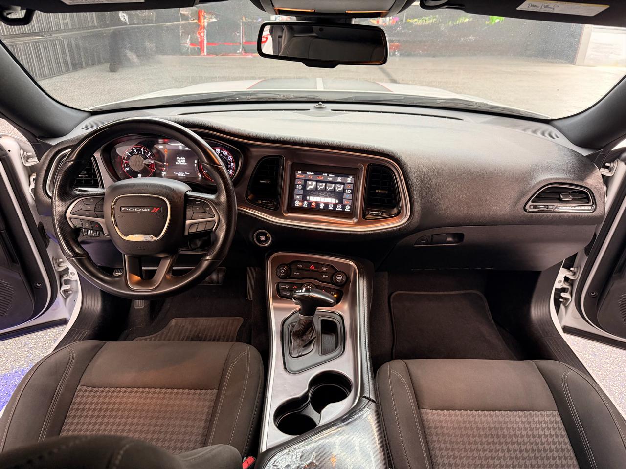 Dodge Challenger SXT 2019