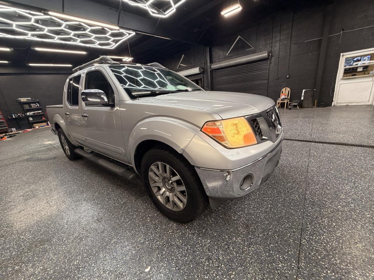 Nissan Frontier S Crew Cab 2WD 2011