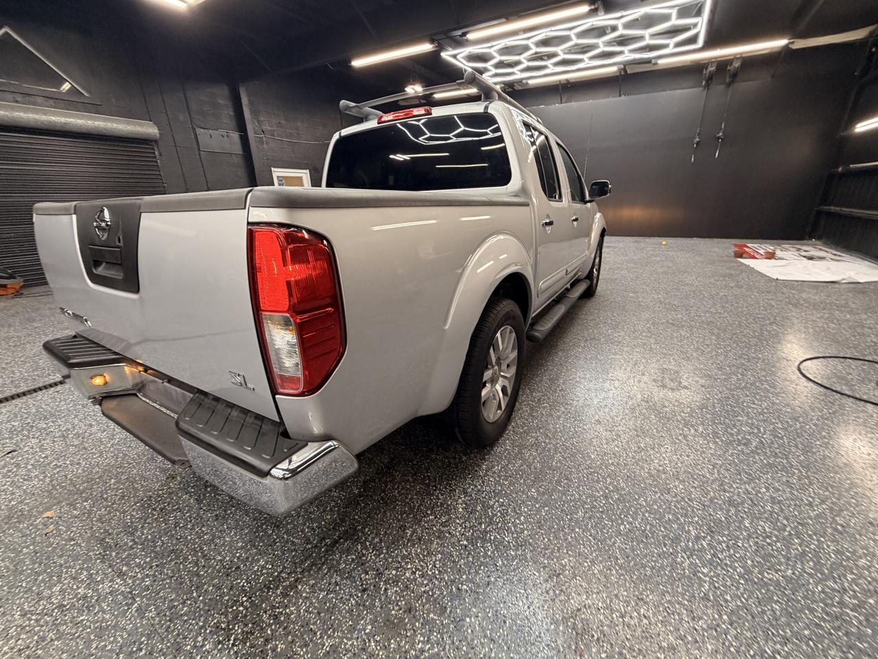 Nissan Frontier S Crew Cab 2WD 2011