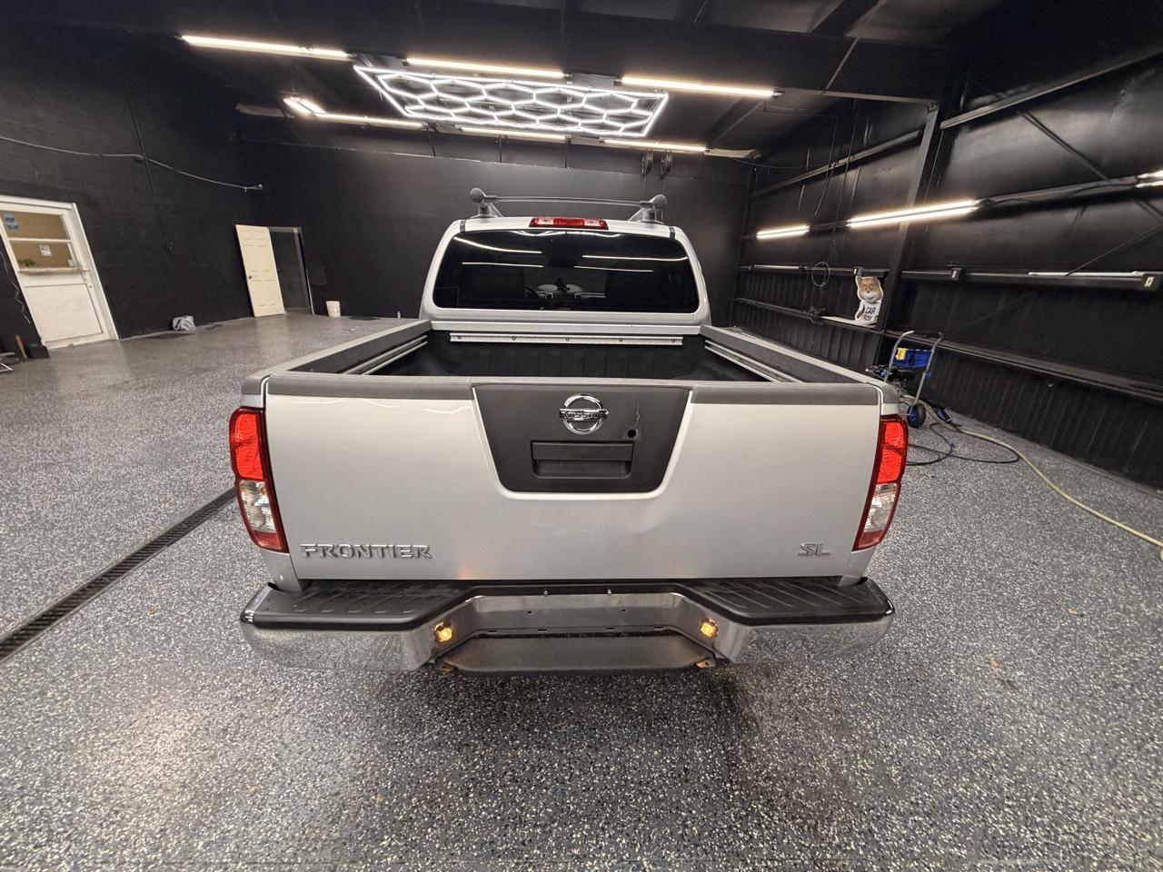 Nissan Frontier S Crew Cab 2WD 2011