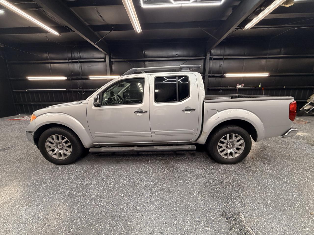 Nissan Frontier S Crew Cab 2WD 2011