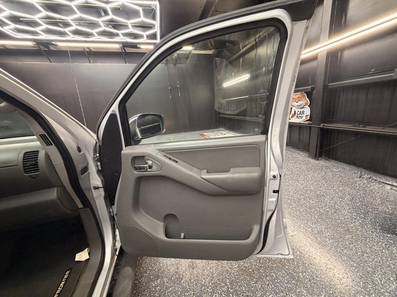 Nissan Frontier S Crew Cab 2WD 2011