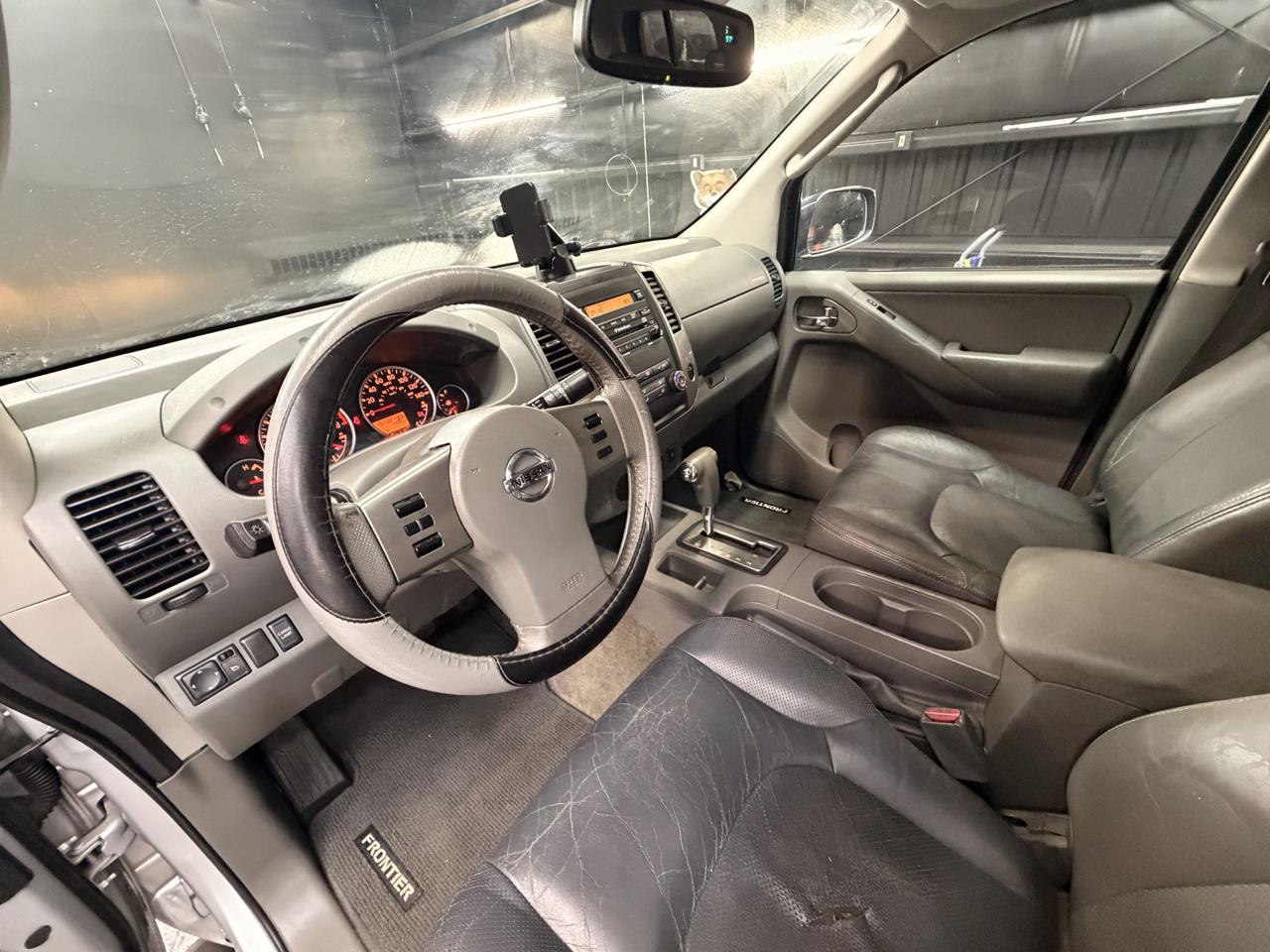Nissan Frontier S Crew Cab 2WD 2011