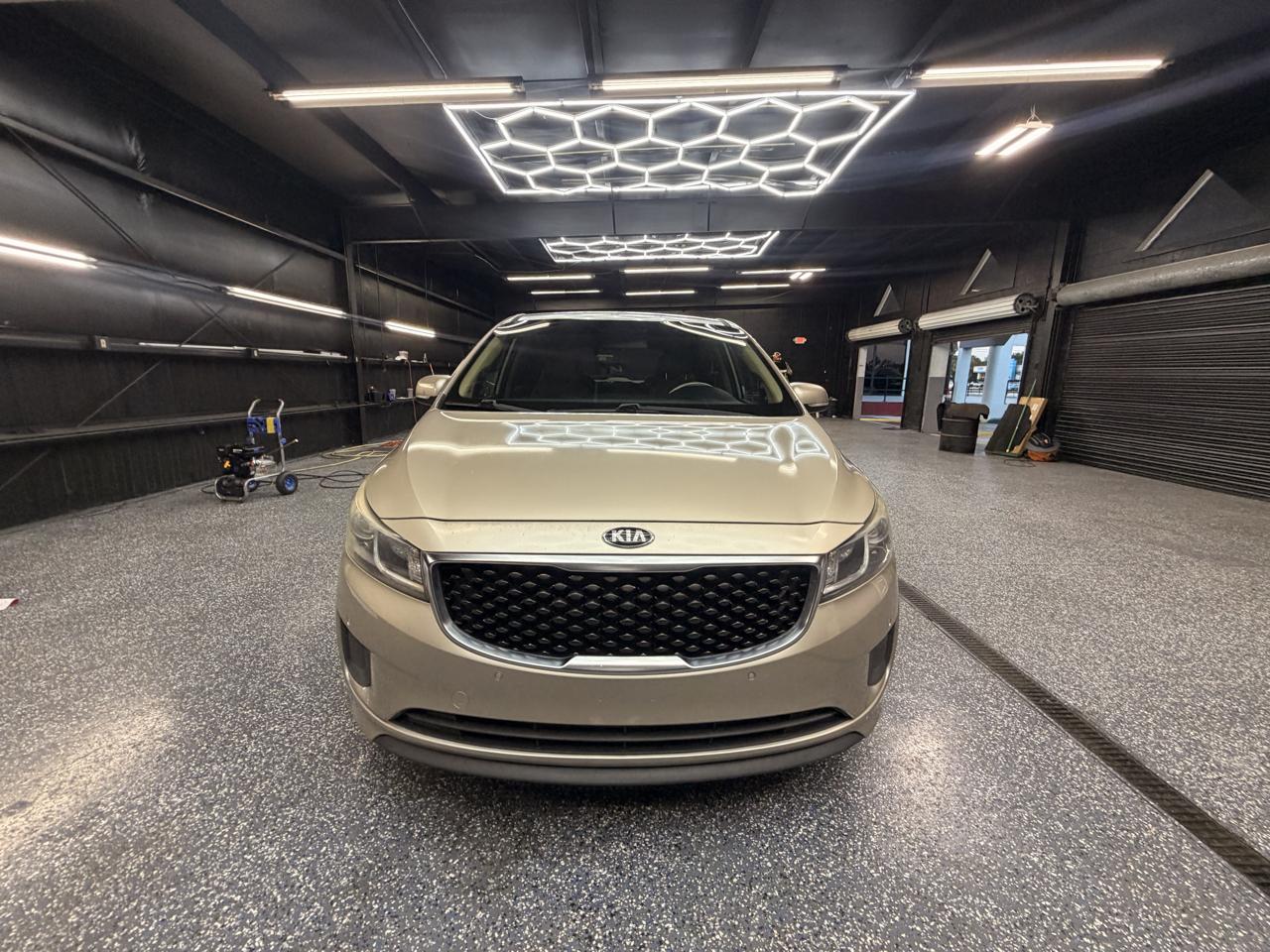 Kia Sedona LX 2017