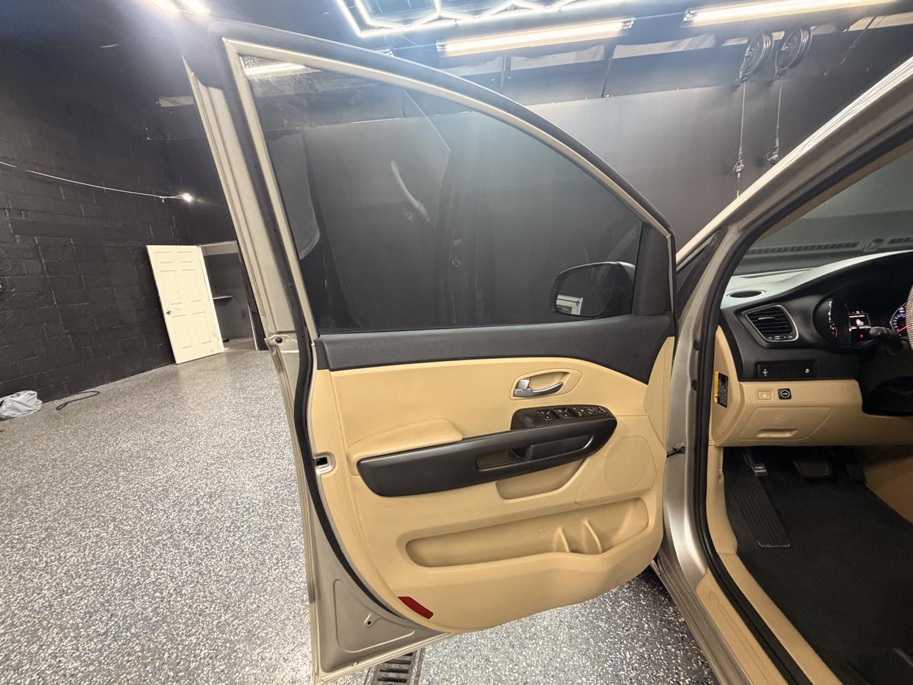 Kia Sedona LX 2017